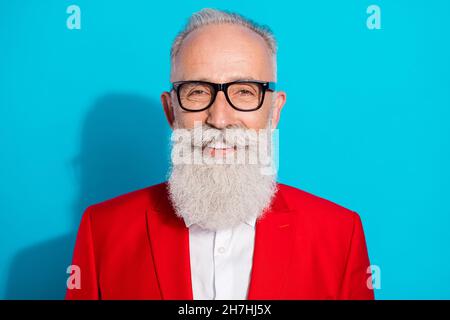 Photo portrait elder businessman in spectacles wearing red suit smiling happy isolated vivid blue color background Stock Photo