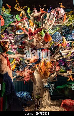 holiday windows at bergdorf goodman new york, ny 2021 Stock Photo - Alamy