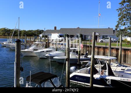 yacht clubs long island