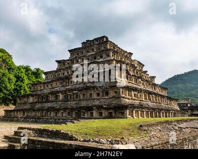 Pyramid of the niches, Unesco world heritage sight pre-Columbian archeological site El Tajin, Veracruz, Mexico Stock Photo