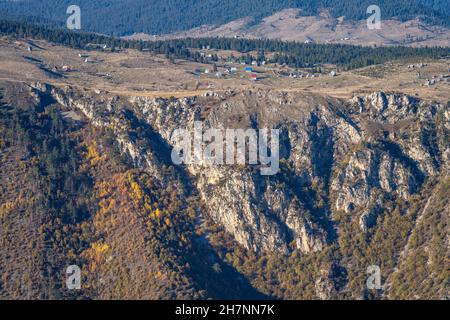 Blick vom Aussichtsgipfel Curevac in die Tara Schlucht, Durmitor Nationalpark, abljak, Montenegro, Europa  |    Tara Canyon seen from Curevac viewpoi Stock Photo
