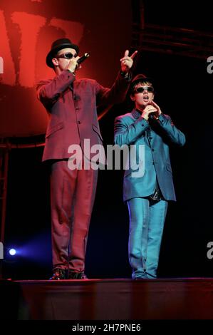 PJ And Duncan in concert at The Royal Albert Hall in London. 10 March 1996. Stock Photo