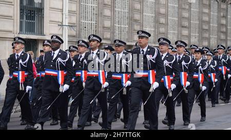 Ecole des commissaires de police au défilé du 14 juillet 2021 à Paris. Stock Photo