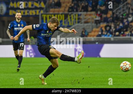 Milano, Italy. 24th Nov, 2021. Nicolo Barella (23) of Inter seen during the UEFA Champions League match between Inter and Shakhtar Donetsk at Giuseppe Meazza in Milano. (Photo Credit: Gonzales Photo/Alamy Live News Stock Photo
