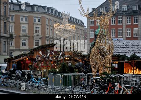 Copenhagen /Denmark/11 March 2023/Buyers waiting at Louis Vuitton store on  amager torv stroeget in danish capital. . (Photo.Francis Joseph Dean/Dean  Pictures Stock Photo - Alamy