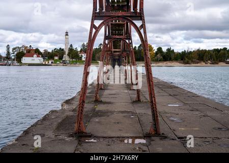 Sturgeon Bay, Wisconsin - October 22, 2021: Coast Guard ship canal lighthouse as seen from the jetty breakwater on Lake Michigan Stock Photo