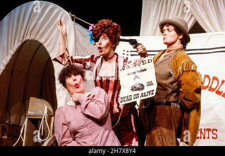 l-r: Jane Cox (Quiet Jane), Mary McCusker (Madame Moustache), Gillian Hanna (Calamity Jane) in CALAMITY by Bryony Lavery at the Tricycle Theatre, London NW6  25/01/1984  presented by Monstrous Regiment  design: Andrea Montag  lighting: Veronica Wood  director: Nona Shepphard Stock Photo