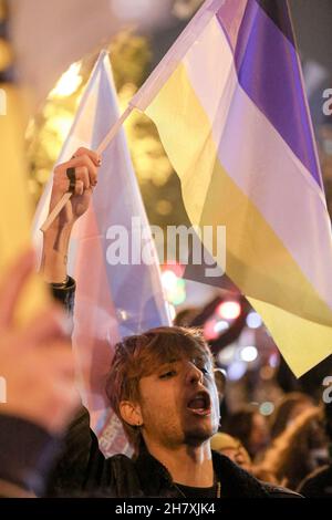 Ankara, Turkey. 25th Nov, 2021. A protester seen holding a flag while chanting slogans during the demonstration. Women in many cities of Turkey took part during the International Day for the Elimination of Violence against Women. Credit: SOPA Images Limited/Alamy Live News Stock Photo