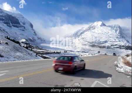 Columbia Icefields Parkway next to the Athabasca Glacier on Highway 93. Alberta Canada Stock Photo