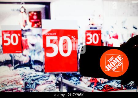 Home Depot logo seen displayed on a smartphone. Stock Photo
