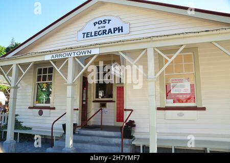 Old wooden post office and telegraph in Arrowtown. Arrowtown is a historic gold mining town in the Otago region of the South Island, New Zealand. Take Stock Photo