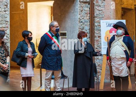 MONTECCHIO EMILIA, ITALY - Oct 24, 2021: The famous singer Orietta Berti and the major talk at San Simone festival in Italy Stock Photo