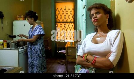 DO THE RIGHT THING, Rosie Perez, 1989 Stock Photo - Alamy
