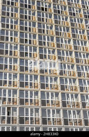 Windows pattern textures exterior of building Stock Photo - Alamy