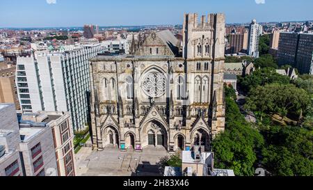 Cathedral of St. John the Divine, Episcopal Cathedral, UWS, Manhattan, NYC, USA Stock Photo