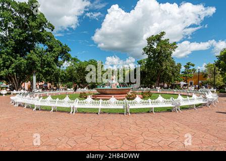 Fountain in the Francisco Canton Rosado park in Valladolid, Mexico Stock Photo