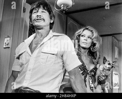 Charles Bronson, Sheree North, on-set of the Film, 'Breakout', Columbia Pictures, 1975 Stock Photo