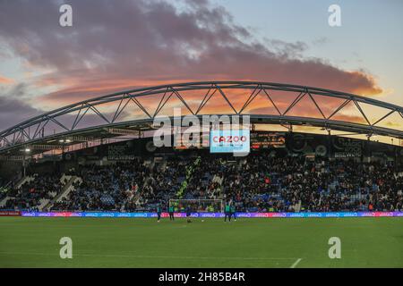 Huddersfield, UK. 27th Nov, 2021. The sun sets over the John Smiths Stadium at half time in Huddersfield, United Kingdom on 11/27/2021. (Photo by Mark Cosgrove/News Images/Sipa USA) Credit: Sipa USA/Alamy Live News Stock Photo