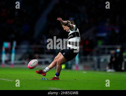 27th November 2021; Twickenham, London, England, Autumn Series International rugby, Barbarians Women versus South Africa Springbok Womens XV; Katy Daley-McLean of Barbarians with a conversion kick but is just short Stock Photo