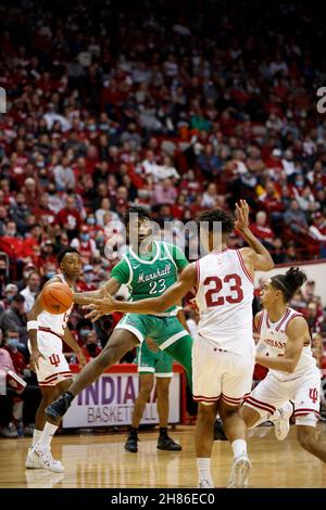 BLOOMINGTON, UNITED STATES - 2021/11/27: Marshall Thundering Herd guard David Early (23) plays against Indiana Hoosiers forward Trayce Jackson-Davis (23) during an NCAA basketball game on November 27, 2021 in Bloomington, Ind. IU beat Marshall 90-79. Stock Photo