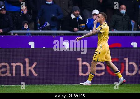 GENK, BELGIUM - NOVEMBER 28: Noa Lang of Club Brugge celebrates after scoring his sides second goal during the Jupiler Pro League match between KRC Genk and Club Brugge at Cegeka Arena on November 28, 2021 in Genk, Belgium (Photo by Joris Verwijst/Orange Pictures) Stock Photo