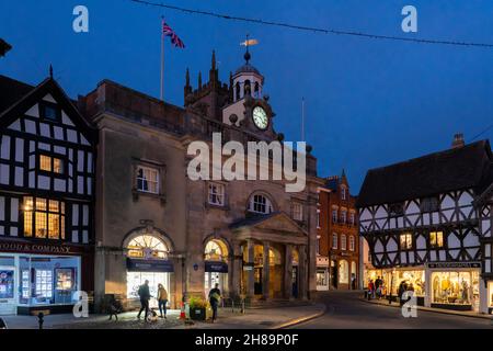 The Buttercross / Ludlow museum at night, built in 1746 in the classical style, is considered by many the centre of Ludlow. Shropshire, England Stock Photo