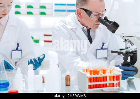 close up. laboratory technicians testing blood in the laboratory. Stock Photo