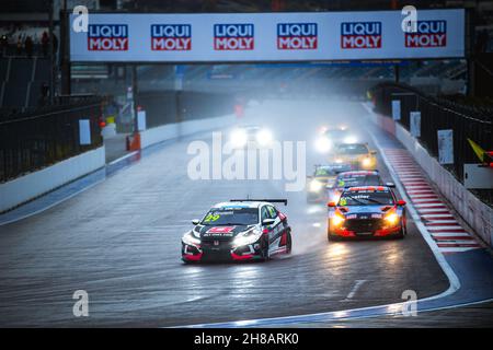 29 Girolami Nestor (arg), ALL-INKL.COM Munnich Motorsport, Honda Civic Type R TCR (FK8), action 08 Engstler Luca (ger), Engstler Hyundai N Liqui Moly Racing Team, Hyundai Elantra N TCR, action during the 2021 FIA WTCR Race of Russia, 8th round of the 2021 FIA World Touring Car Cup, on the Sochi Autodrom, from November 27 to 28, 2021 in Sochi, Russia- Photo Evgeniy Safronov / DPPI - Photo: Xavi Bonilla/DPPI/LiveMedia Stock Photo