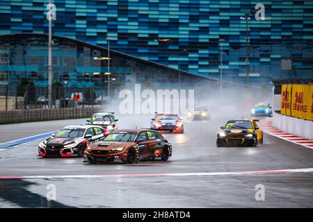 79 Huff Rob (gbr), Zengo Motorsport, Cupra Leon Competicion TCR, action 29 Girolami Nestor (arg), ALL-INKL.COM Munnich Motorsport, Honda Civic Type R TCR (FK8), action during the 2021 FIA WTCR Race of Russia, 8th round of the 2021 FIA World Touring Car Cup, on the Sochi Autodrom, from November 27 to 28, 2021 in Sochi, Russia- Photo Evgeniy Safronov / DPPI - Photo: Xavi Bonilla/DPPI/LiveMedia Stock Photo