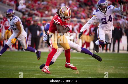 Minnesota Vikings free safety Harrison Smith (22) warms up before an NFL  football game against the Indianapolis Colts, Saturday, Aug. 21, 2021, in  Minneapolis. (AP Photo/Bruce Kluckhohn Stock Photo - Alamy