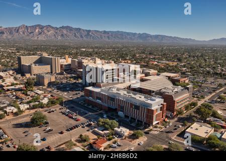 Modern Hospital building in Tucson, Arizona, aerial Stock Photo