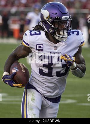 Minnesota Vikings running back Dalvin Cook (33) splits the New Orleans ...