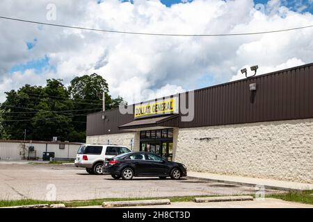 Waynesboro, Ga USA - 07 01 21: Dollar General retail store Stock Photo