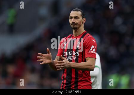 San Siro stadium, Milan, Italy, November 28, 2021, Zlatan Ibrahimovic (AC Milan) gestures  during  AC Milan vs US Sassuolo - italian soccer Serie A ma Stock Photo