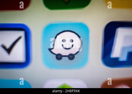 Spain. 24th Nov, 2021. In this photo illustration, a focused Waze app icon is displayed among other apps on a smartphone screen. (Photo by Thiago Prudencio/SOPA Images/Sipa USA) Credit: Sipa USA/Ģ����ý Live News Stock Photo