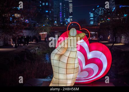 Seoul Lantern Festival along Cheonggyecheon Stream in Seoul, South Korea on November 29, 2021 Stock Photo