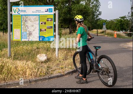 France, Drôme (26), Valence, ViaRhôna, Port de l'Epervière, cyclist riding on the ViaRhôna Stock Photo