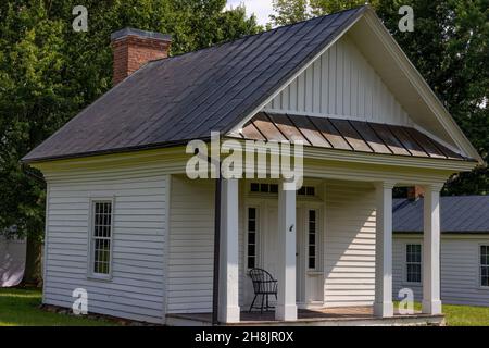 Johnson City, Tennessee, USA - September 5, 2021:  Law office of Landon Haynes. Stock Photo