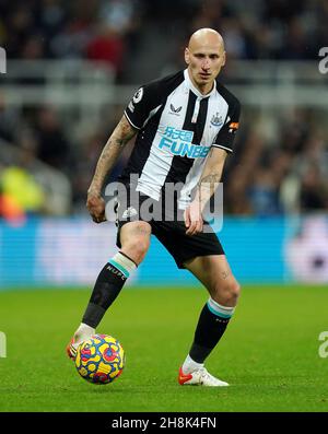 Newcastle United's Jonjo Shelvey during the Premier League match between Newcastle United and Norwich City at St James' Park, Newcastle. Picture date: Tuesday November 30, 2021. Stock Photo