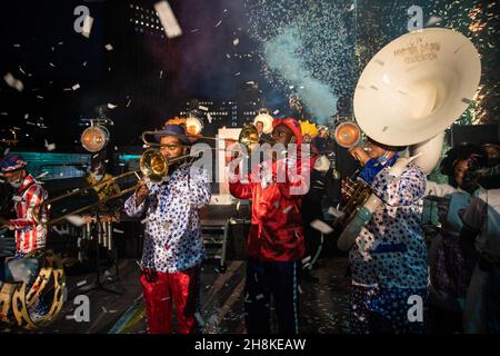 Cape Town, South Africa. 30th Nov, 2021. People perform at the annual Festive Lights Switch-on event in the central business district (CBD) of Cape Town, South Africa, on Nov. 30, 2021. The Festive Lights Switch-on event is Cape Town's signature event and a tradition for the past five decades as a symbolic start to the festive season. Due to COVID-19 restrictions on gatherings, the annual free open-air concert for the event was cancelled for the second year. Credit: Lyu Tianran/Xinhua/Alamy Live News Stock Photo