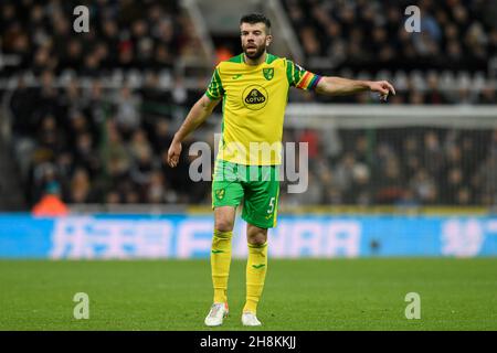 Grant Hanley #5 of Norwich City gives instructions during the game Stock Photo