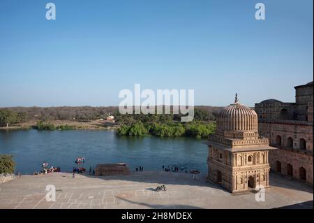 Betwa river view, Orchha, Madhya Pradesh, India.  Btewa river is tributary of the Yamuna Stock Photo