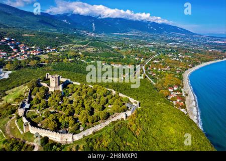 Platamonas ('Platamon') castle and Panteleimonas beach, Pieria, Central Macedonia, Greece.In the background Olympus mountain, the 'home of the gods'. Stock Photo