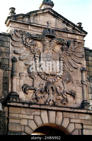 PUERTA NUEVA DE BISAGRA-ESCUDO IMPERIAL DE CARLOS V. Author: COVARRUBIAS ALONSO. Location: EXTERIOR. Toledo. SPAIN. Stock Photo