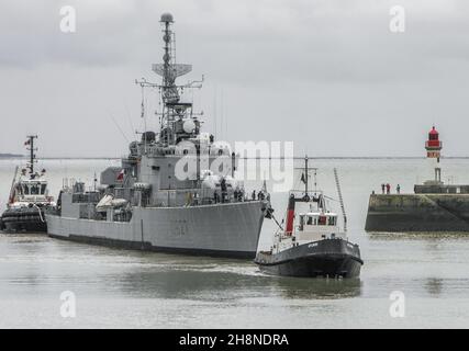 French destroyer ship Maille-Breze (D627) in Saint Nazaire with two tugs. The vessel served in Dunkirk 2017 film, maritime museum in Nantes, France Stock Photo