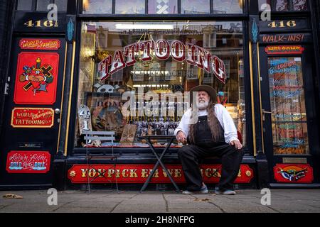 Amsterdam tattoo hi-res stock photography and images - Alamy