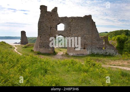 Pennard Castle ruins, Three Cliffs Bay; Gower Peninsula, Swansea, South Wales Stock Photo
