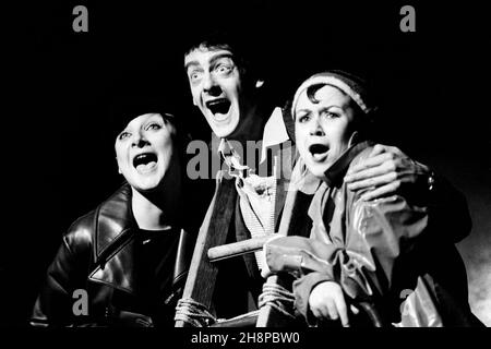 ROAD by Jim Cartwright design: Paul Brown lighting: Christopher Toulmin director: Simon Curtis  l-r: Lesley Sharp (Louise / Clare), Edward Tudor-Pole (Scullery), Mossie Smith (Carol)  Royal Court Theatre, London SW1 09/06/1986 Stock Photo