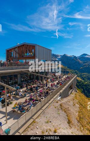 Views of the Jenner high plateau about 1800m asl with the terrace of Jenneralm or Jenner Alm hut, Bavarian Alps, Upper Bavaria, Southern Germany Stock Photo