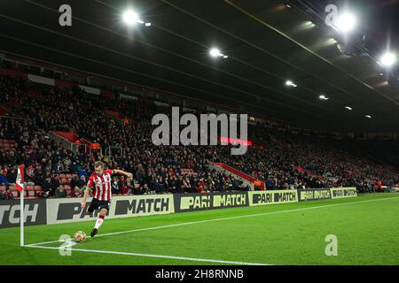 Southampton, England, 1st December 2021. James Ward-Prowse of Southampton takes a corner during the Premier League match at St Mary's Stadium, Southampton. Picture credit should read: Kieran Cleeves / Sportimage Credit: Sportimage/Alamy Live News Stock Photo